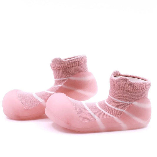 Meias Attipas Summer Bear Rosa, confortáveis e ideais para o desenvolvimento dos pés das crianças.