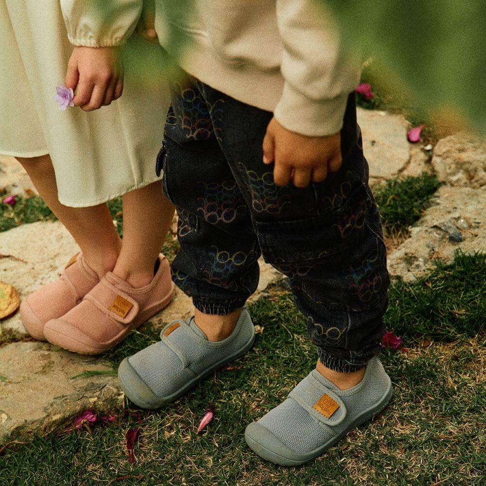 Attipas Skin Shoes Cinzento