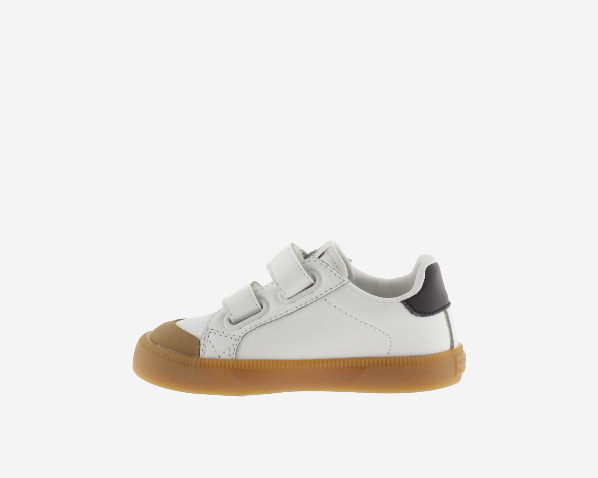 Sapatilhas Oliver Risca Preta, confortáveis e minimalistas, com fecho em velcro e sola flexível, ideais para crianças.